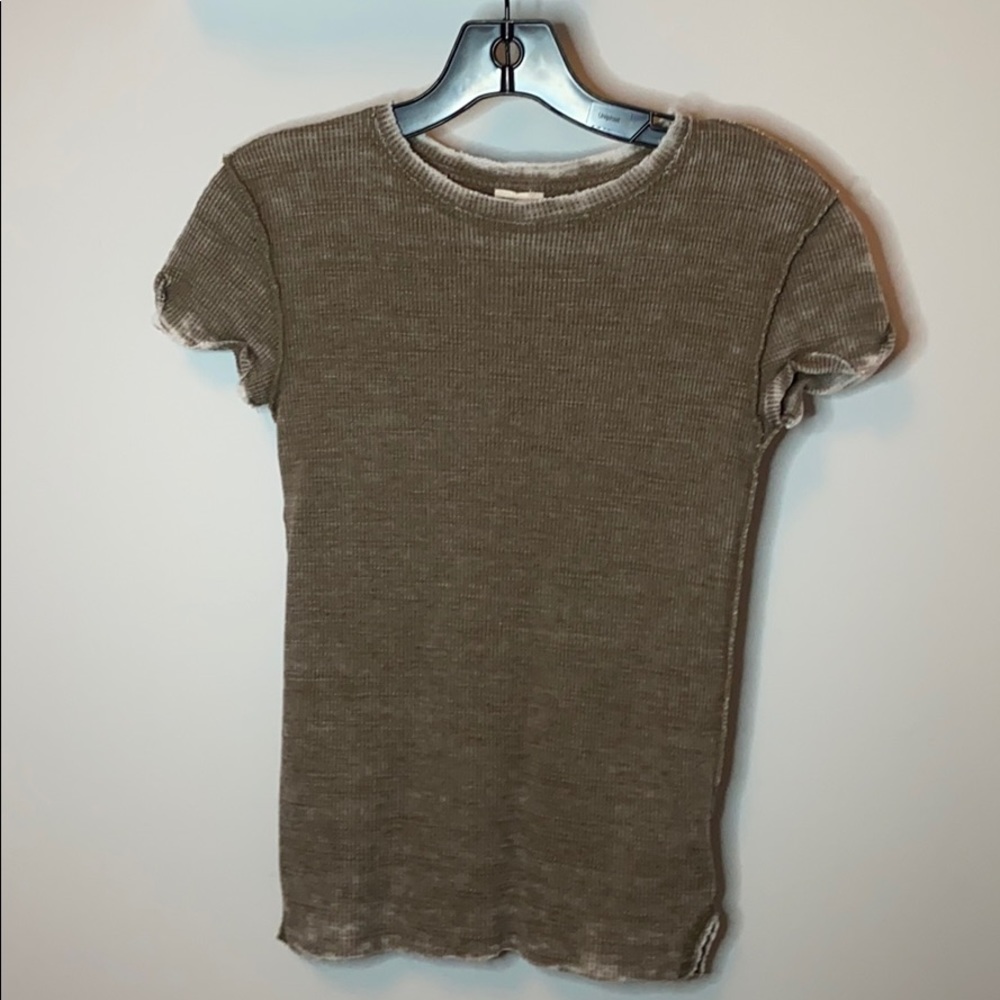 Distressed green top